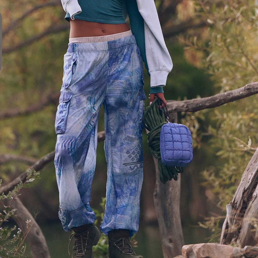 FREE PEOPLE FP Movement Color Burst Hike Pants Blue NEW beach flowy blue Sm